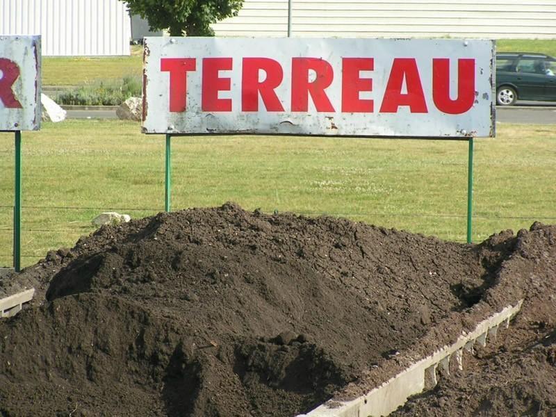 Distributeur de terreau Romorantin-Lanthenay